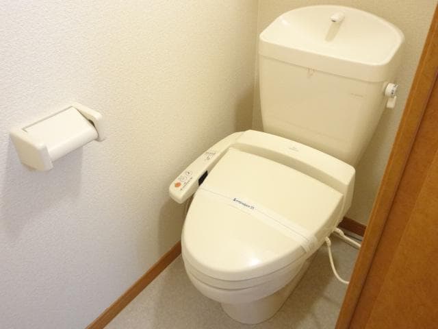 Room image 15