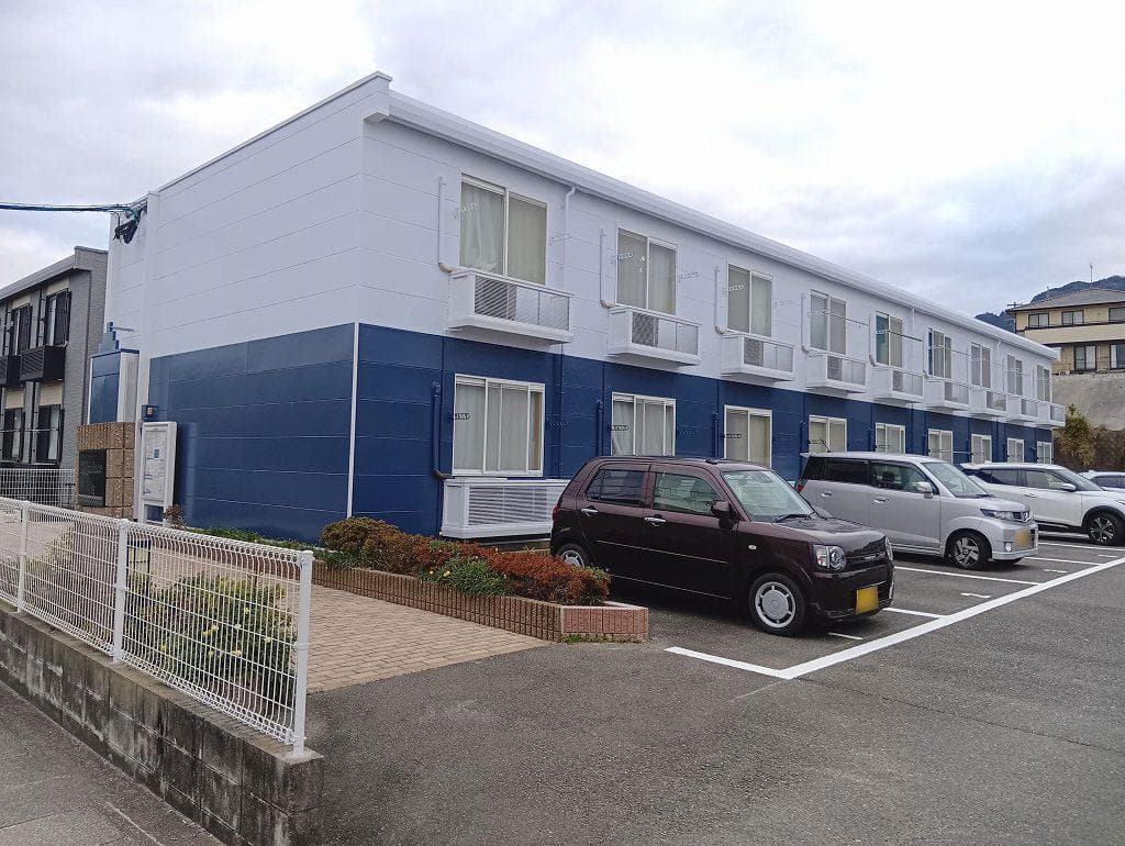 Main exterior of leopalace Kawauchi