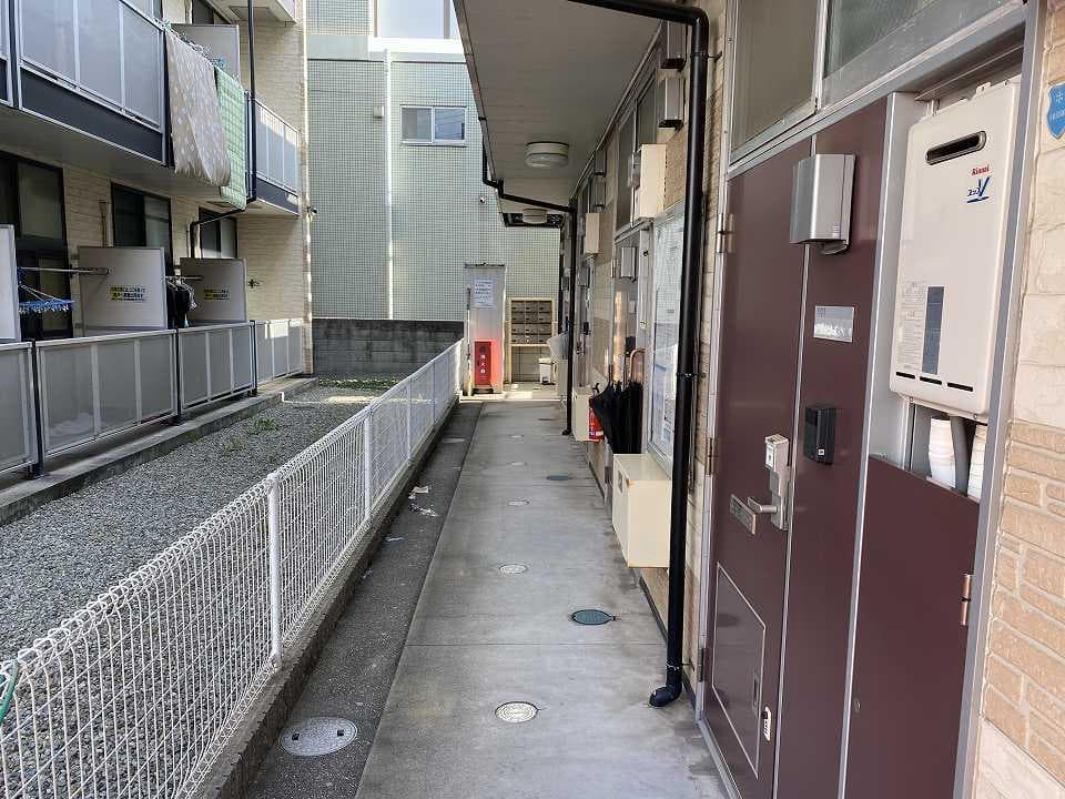 Room image 8