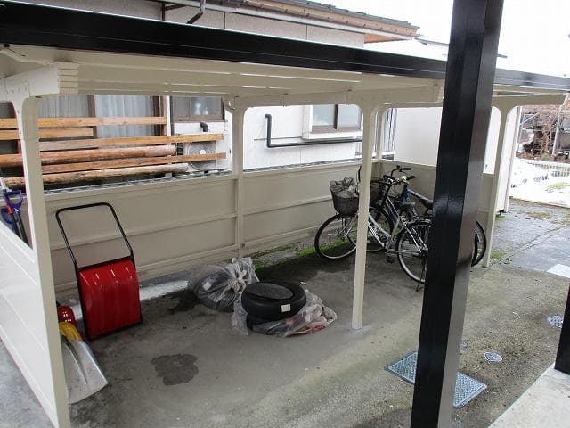 Room image 15