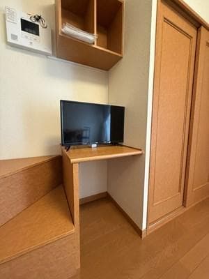 Room image 8