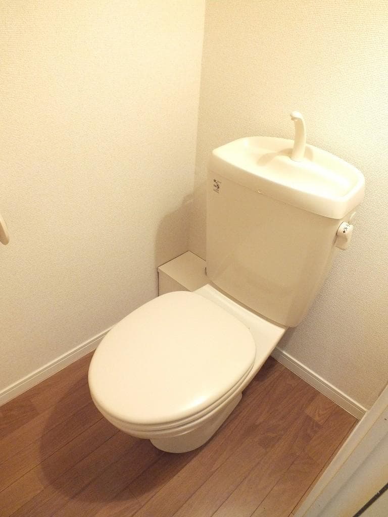 Room image 10