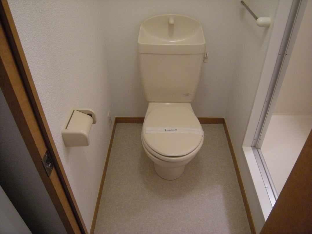 Room image 9