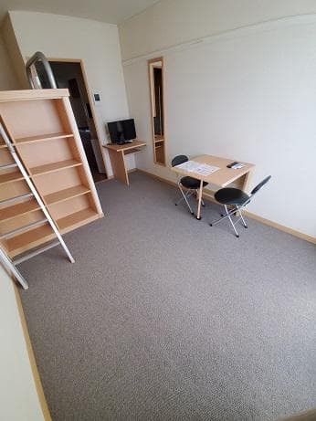 Room image 10