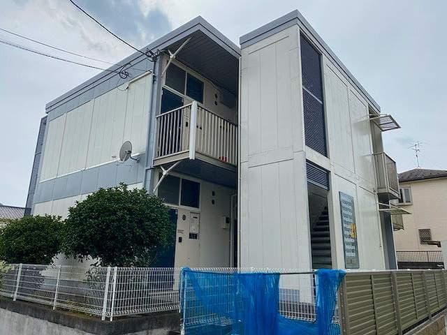 Main exterior of leopalace 100