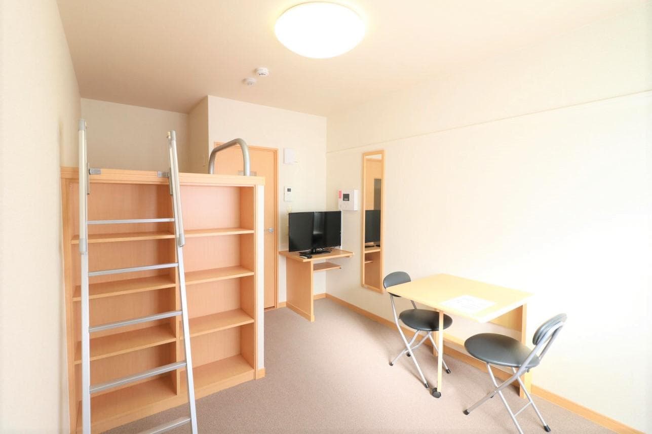 Preview interior of leopalace Maeda