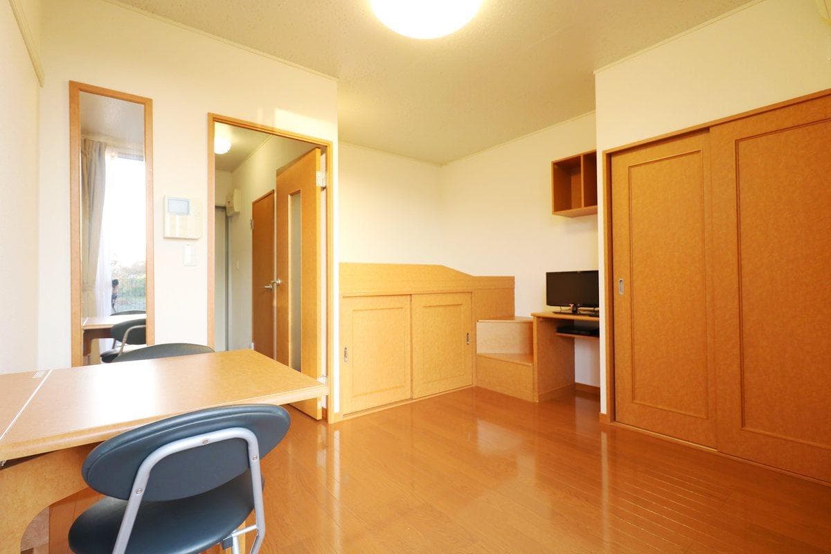 Room image 9