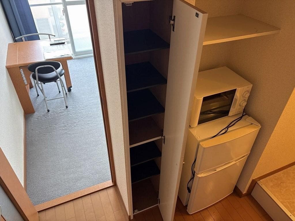 Room image 13
