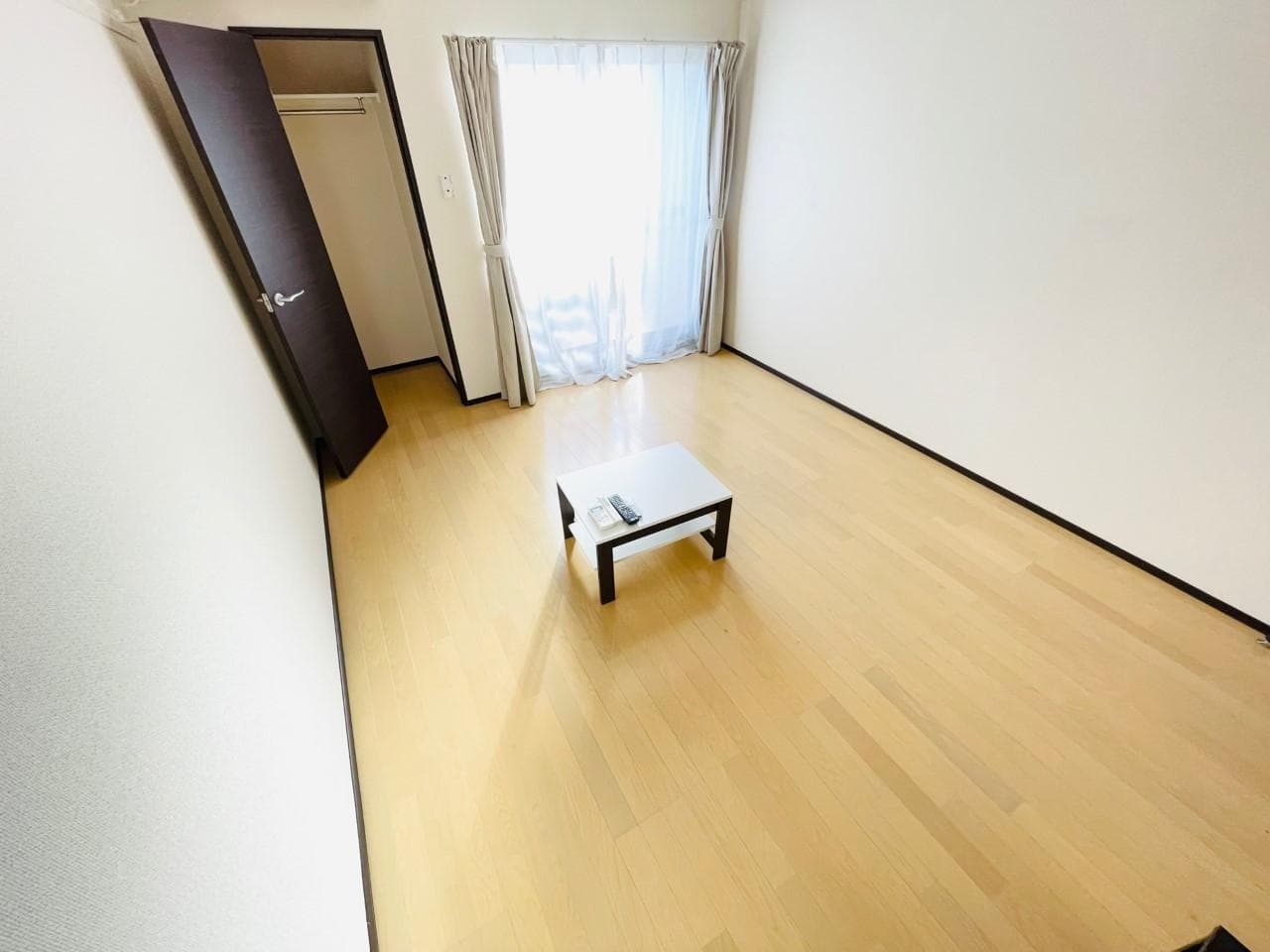 Preview interior of CLEINO Duranta