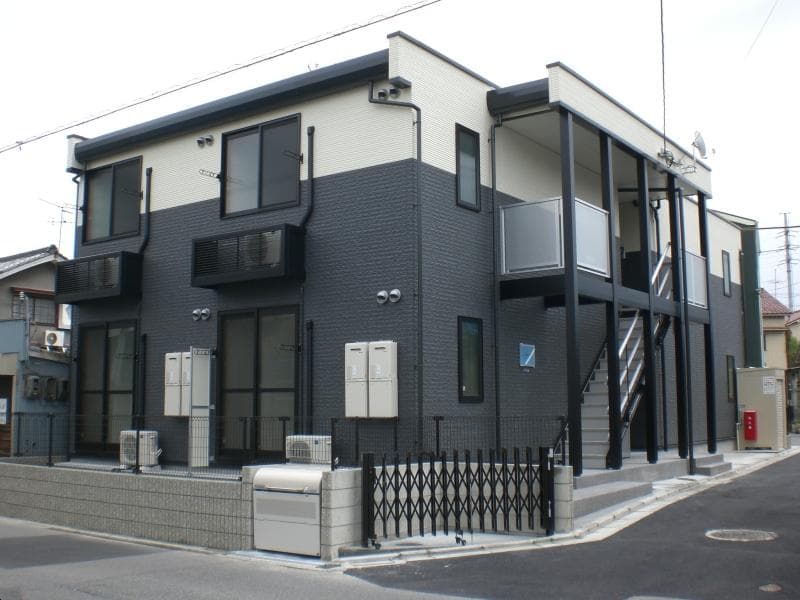 Main exterior of leopalace Nakatomi