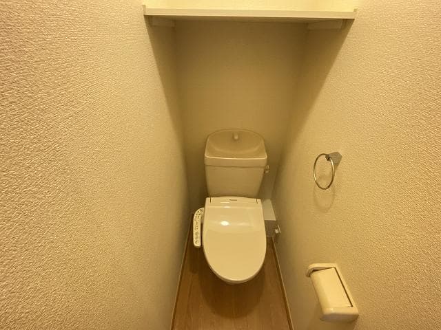 Room image 13