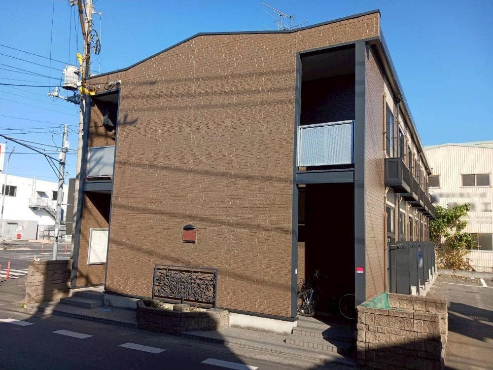 Main exterior of leopalace Premiere