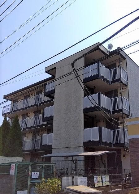 Main exterior of leopalace Tennodai