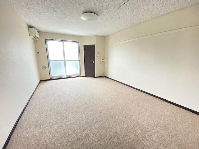 Preview interior of LEONEXT Miyabi