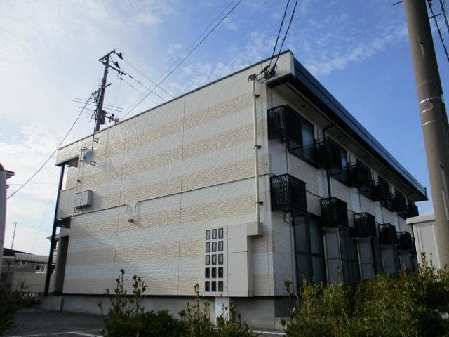 Main exterior of leopalace Neo Beans