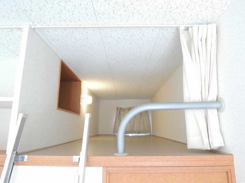 Room image 9