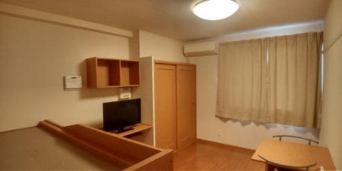 Room image 12