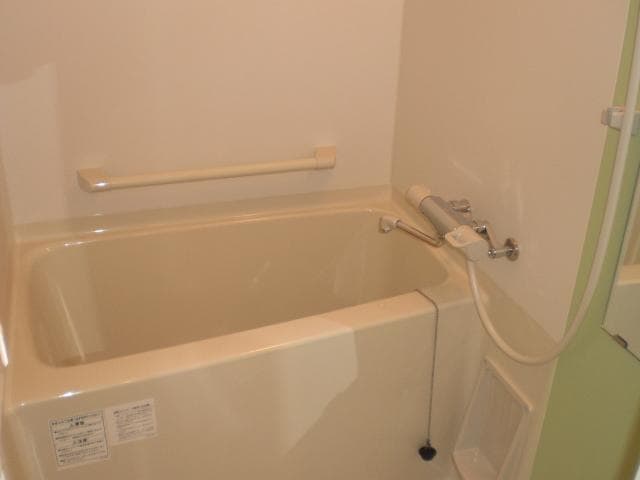 Room image 8