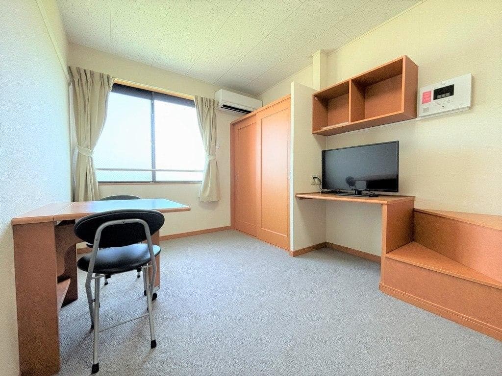 Room image 15
