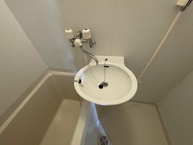Room image 9