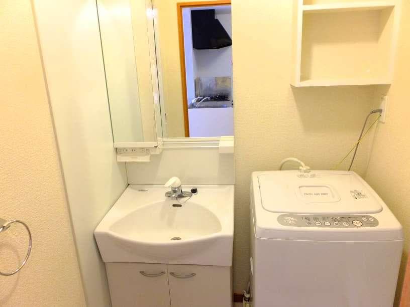 Room image 13