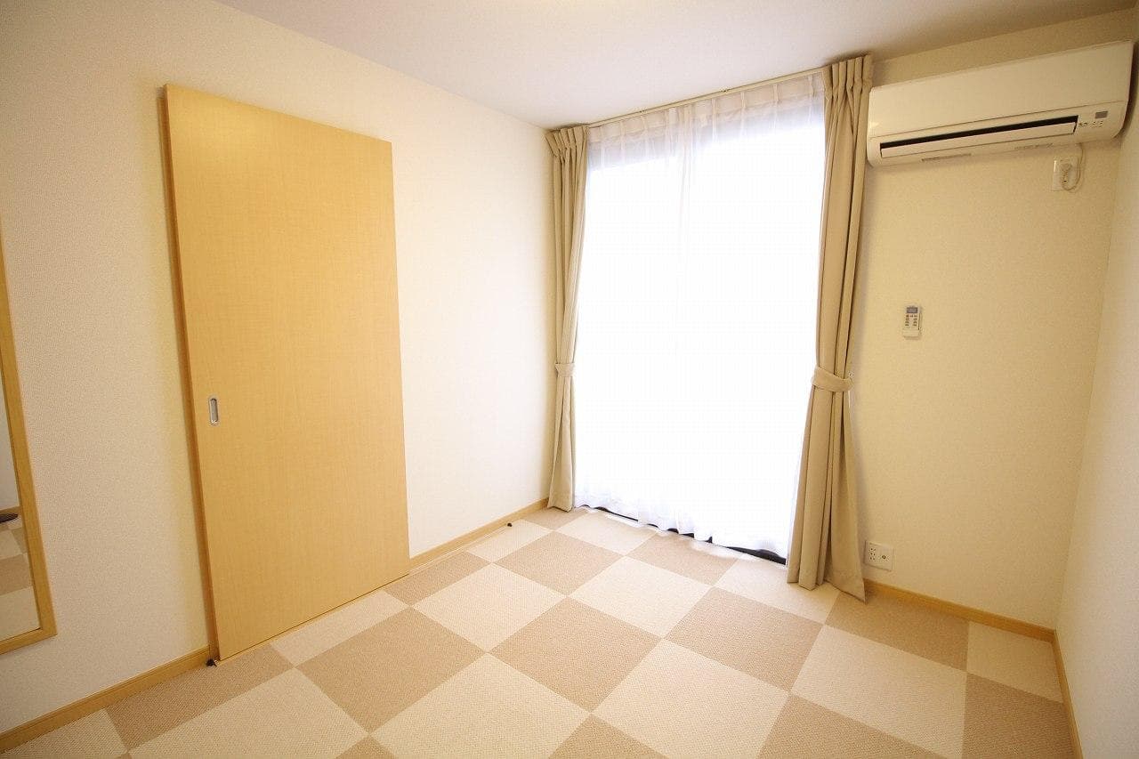 Preview interior of leopalace EAST FIELD II