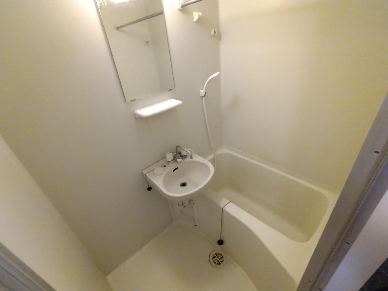 Room image 9