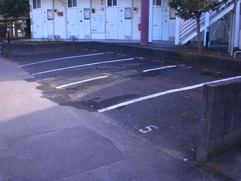 Room image 15