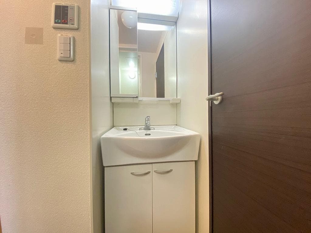 Room image 14