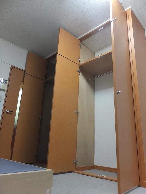 Room image 11