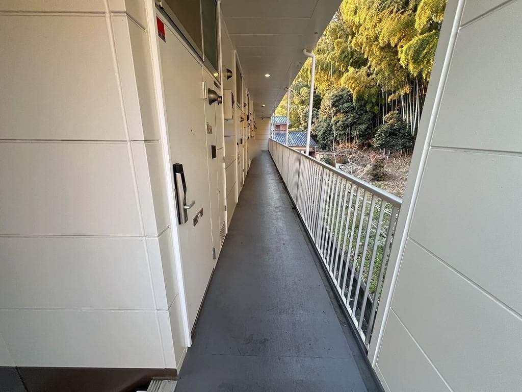 Room image 15