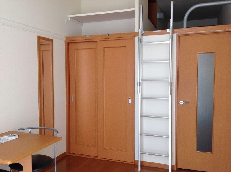 Room image 11