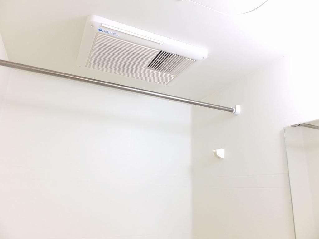 Room image 11