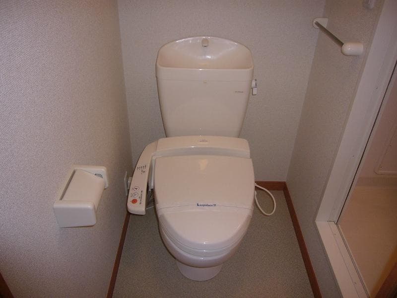 Room image 12