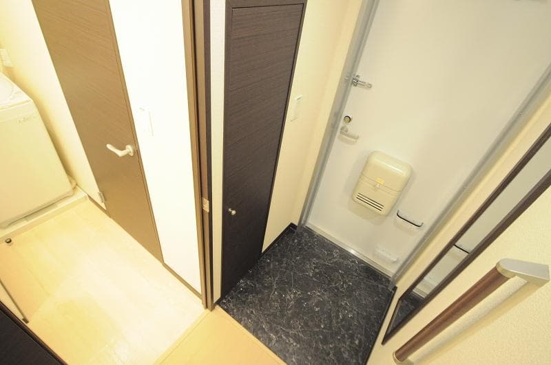 Room image 13