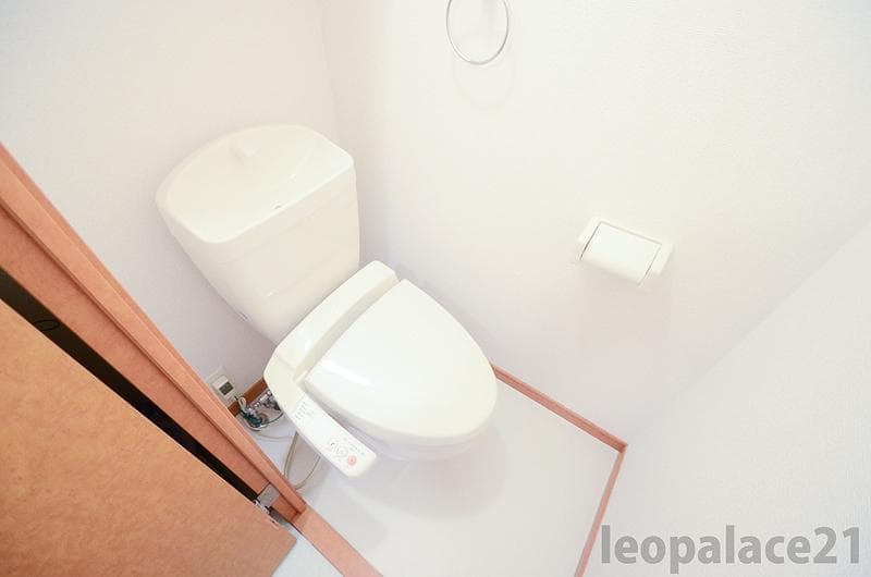 Room image 12