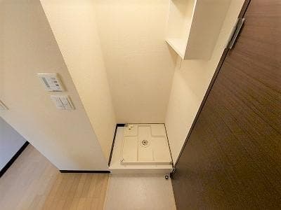 Room image 12