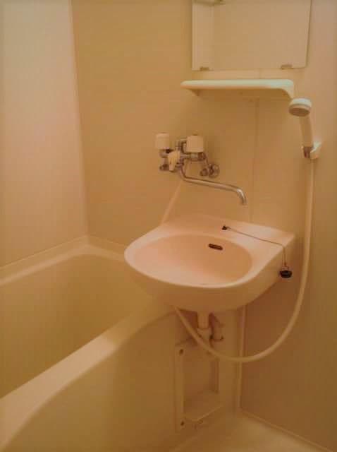 Room image 12