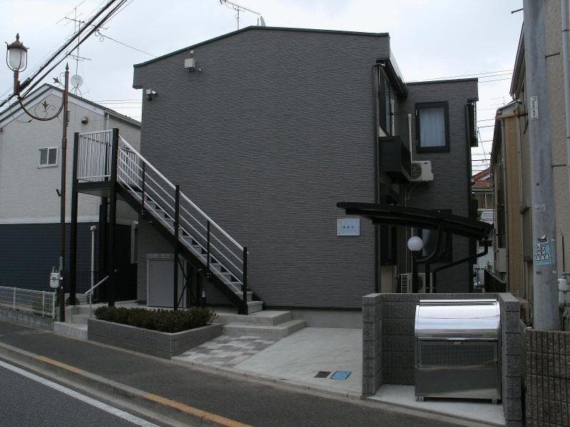 Main exterior of leopalace M&Y