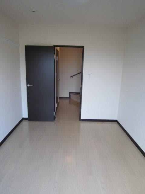 Preview interior of LEONEXT Sunshine IV