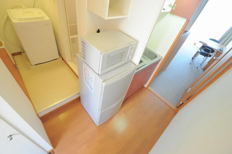 Room image 8