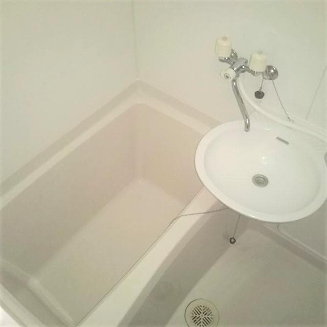 Room image 9