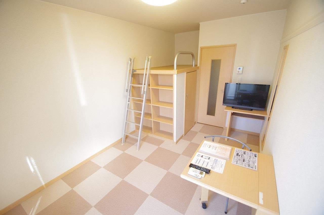 Preview interior of leopalace Saigawa