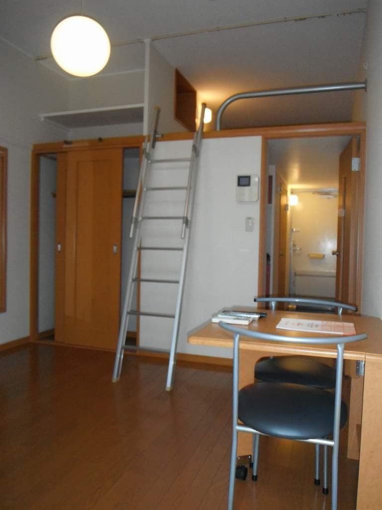 Preview interior of leopalace Takakura