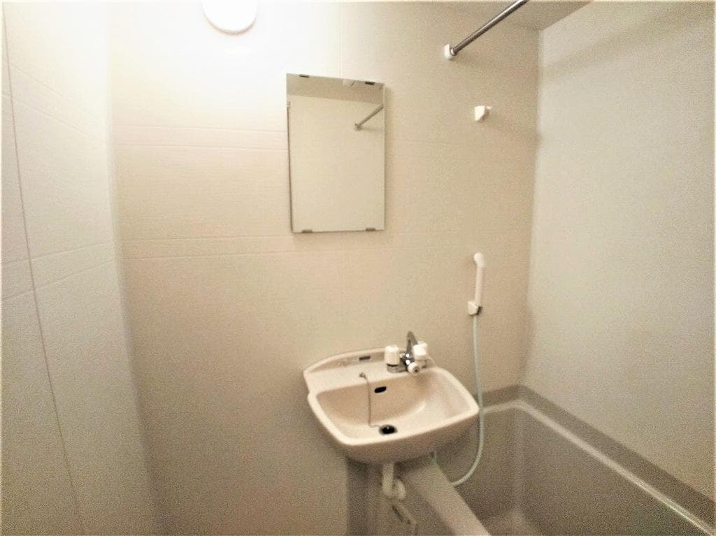 Room image 14