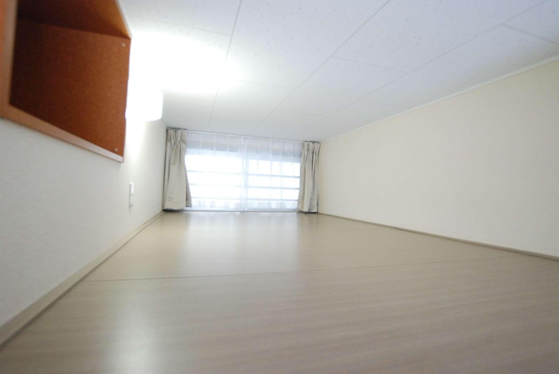 Room image 15