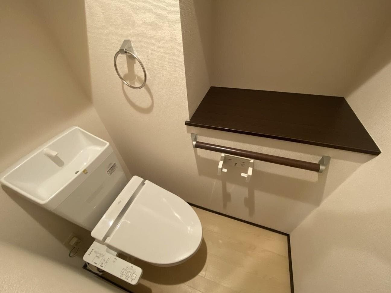 Room image 9