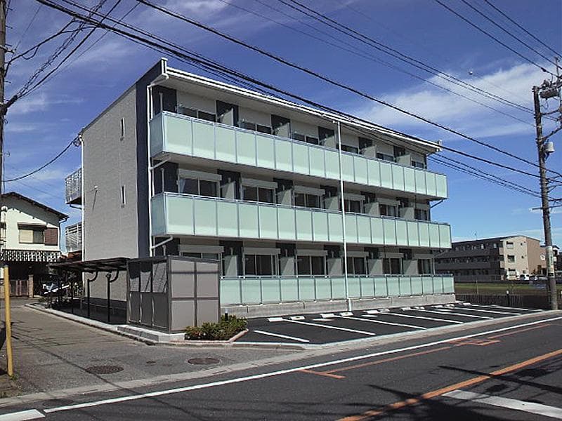 Main exterior of LEONEXT Rappora