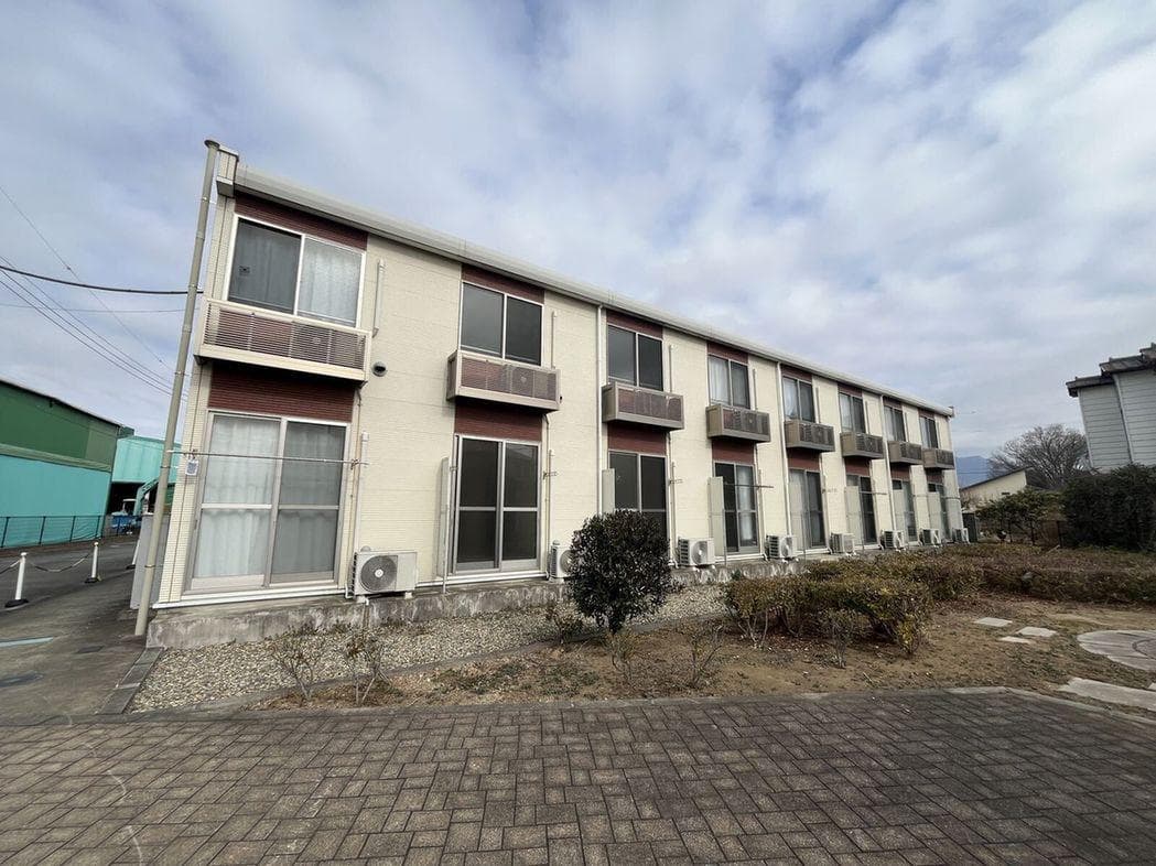 Main exterior of LEONEXT Lime