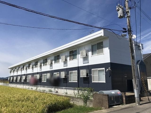 Main exterior of leopalace Himawari